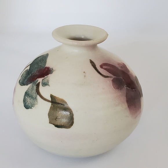 Signed Studio Pottery Vase - Picture 3 of 10